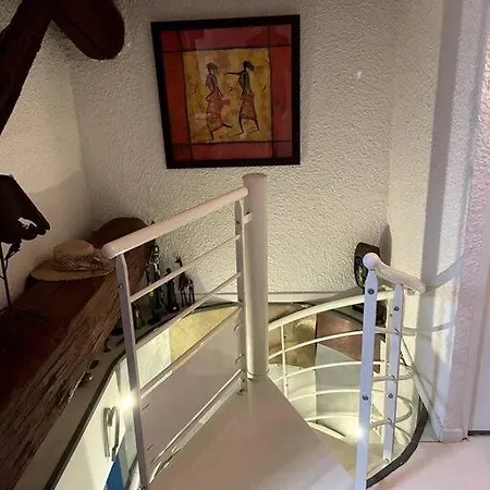 Prázdninový dům Maison Duplex Atypique Entre Terre Et Mer, Wifi *